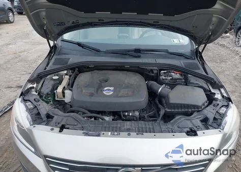 2015 Volvo S60 T5 Premier z USA, uszkodzony, nr VIN YV126MFK6F2338498